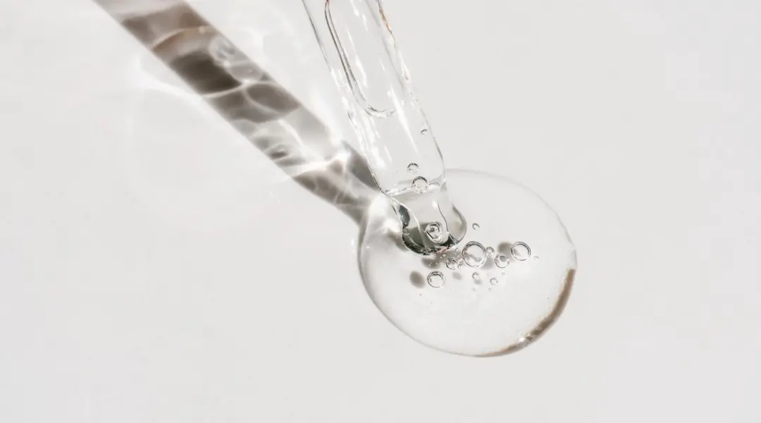 とろみ感のある美容化粧水